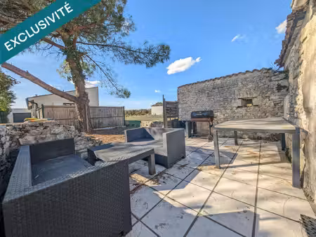 petite maison indépendante avec terrasse et parking