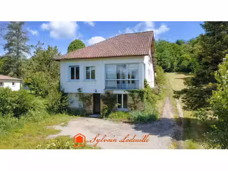 maison de 5 chambres avec double accès au bugue