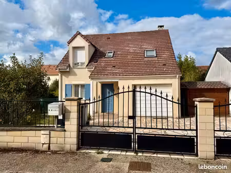 maison individuelle 6 pièces – 4 chambres – terrain 380 m² – garage