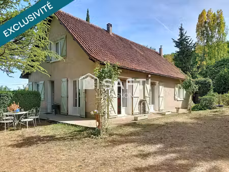 charmante maison familiale avec grand jardin arbore