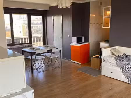 studio tout confort: airco  vmc  vue exceptionnelle.