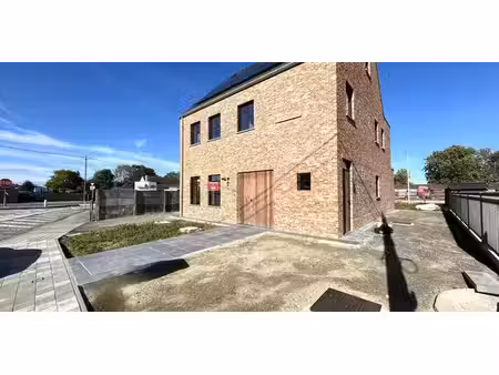 appartement à louer à beselare pour € 950 avec 3 chambres à coucher