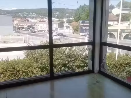 local professionnel à louer draguignan 7 pièce(s) 160m2 1 700€/mois ht/hc