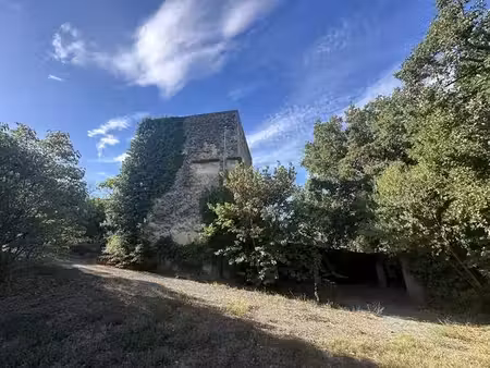 grambois - terrain 1 040 m² + ancien pigeonnier à réhabiliter