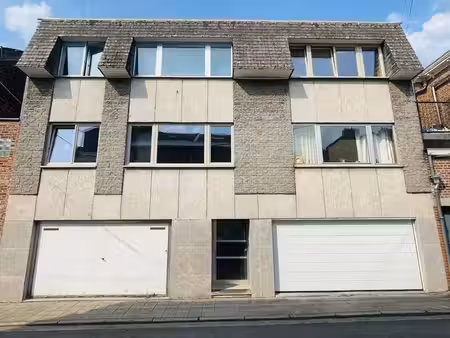 dans une rue calme du centre de tilff  un appartement 2 ch.