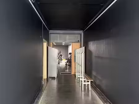 ruim magazijn met sanitair (324m²) in deurne
