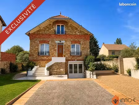 maison 5 pièces 145 m²