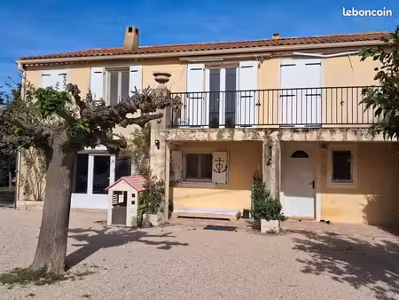 propriété avec grand terrain pour chevaux..