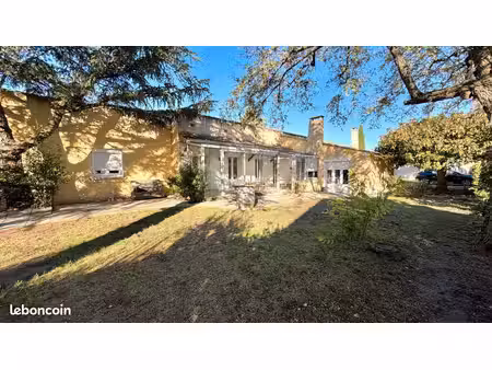 villa 6 pièces 130 m²