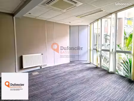 bureaux 170 m² chasseneuil du poitou