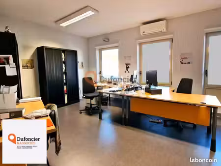 bureaux 211 m² poitiers