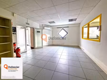 bureaux 140 m² saint benoit