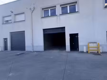 local commercial chelles