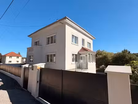 maison familiale rénovée – 201 m² – 6 chambres – terrain 1 616 m² – dpe c