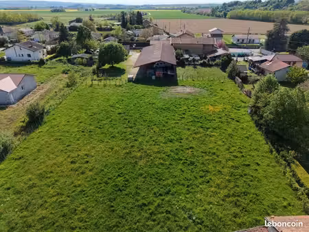 terrain 456 m² sardieu