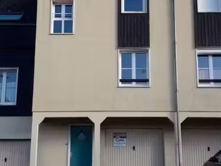 à louer – maison de 95 m² avec garage et jardin privatif