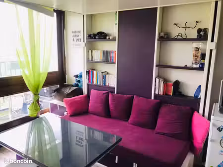 studio meublé 20 m² – le chesnay – balcon  cave  piscine et tennis