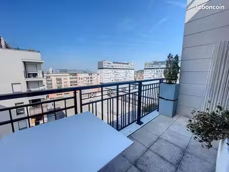 appartement 2 pièces 64 m²