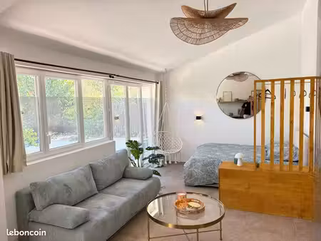loft de charme 38 m²  haut de gamme  parking privé  proche aix-en-provence