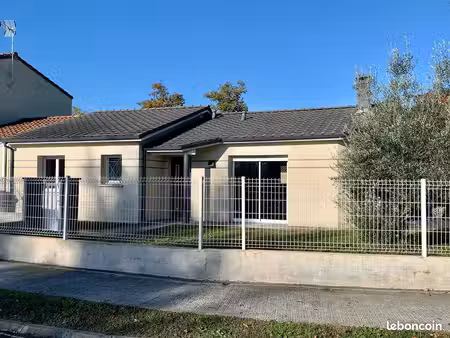 maison meublée de 2012 à castelnau