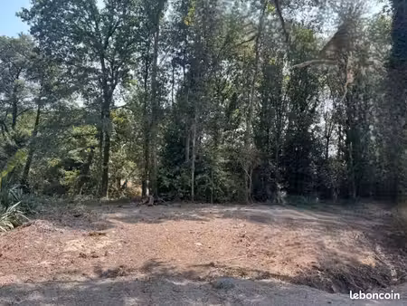 terrain 632 m² saint georges de pointindoux
