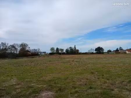 terrain 750 m² saint paul mont penit