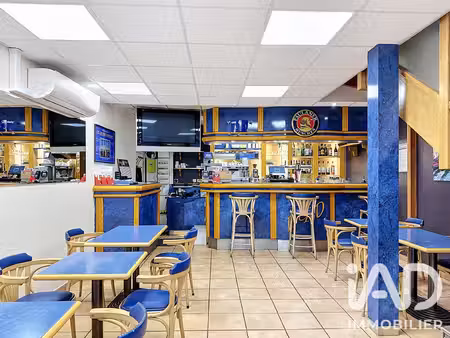 vente restaurant 200 m²