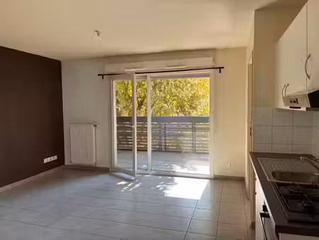 grand large- décines= lumineux t3 plein sud avec garage