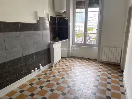 f1 - bd vivier merle- 69003 lyon