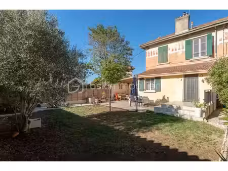 compromis ideal entre appartement et maison: t3 rez de jardin avec 191m2 de terrain