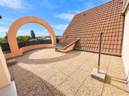 wolfisheim appartement 3/4 pièces en attique duplex avec ter