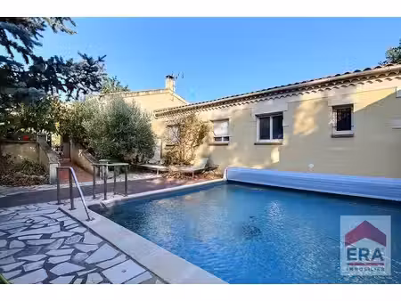 maison vedene 130m² - 3 chambres - dépendances - garage - piscine