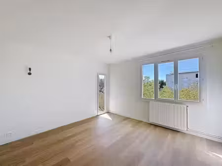 location appartement 3 pièces 57.88 m² à avignon (84000)  680 €
