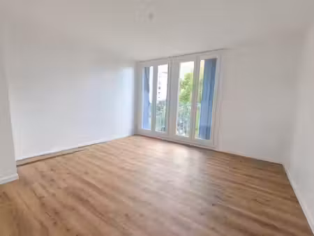 location appartement 4 pièces 70.2 m² à fontaine (38600)  790 €