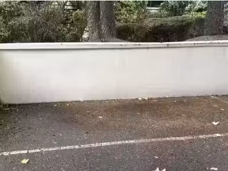 location parking à clamart (92140)  79 €