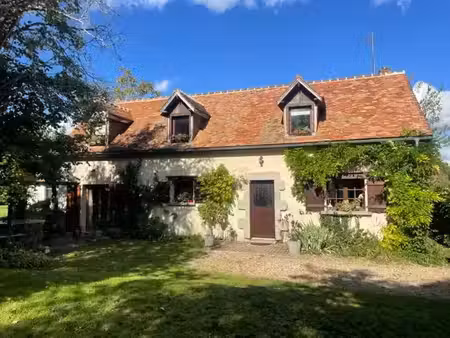 entre mamers et mortagne au perche  en village  maison de pa