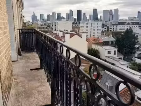 joli trois pièces avec balcon