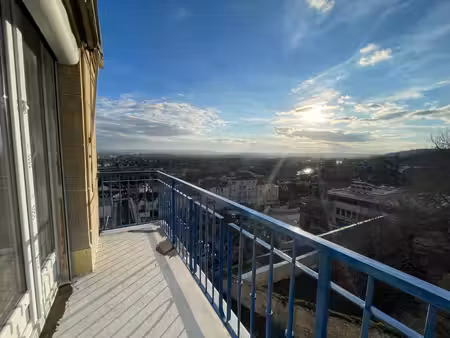 t4 / 69m² / st-lazare (ligne 3)