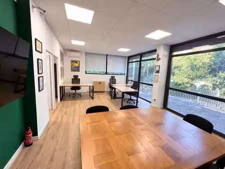 vente commerce toulon 83100 62m²