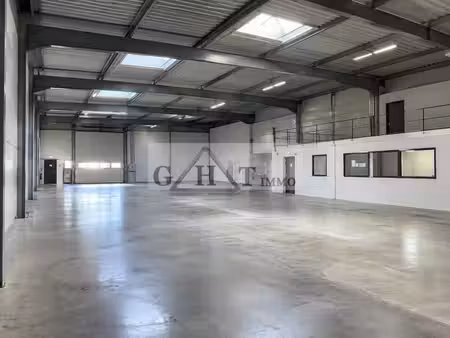 location entrepôt franconville 95130 675m²