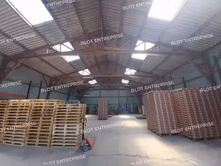 location entrepôt josselin 56120 780m²