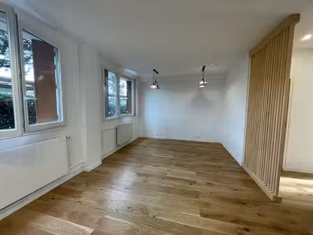 alfortville gare - local commercial / professionnel 56m2 avec parking et cave