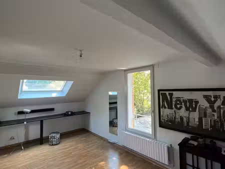 propriété familiale 200 m2  terrain 1 000 m2  2 appartements