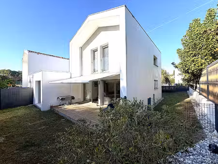 maison contemporaine de 2022 - calme  confort et proximité des commodités