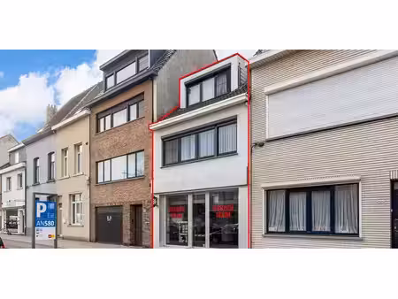 bien commercial à vendre à hoboken pour € 329.999 avec 2 chambres à coucher