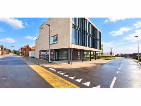 bien commercial à louer à lendelede pour € 3.000