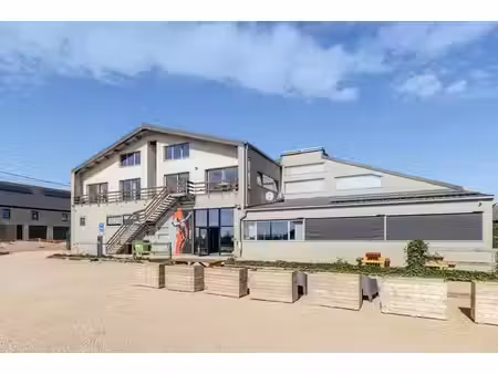 ensemble immobilier aux multiples possibilités