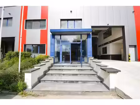 bureau prêt à emménager