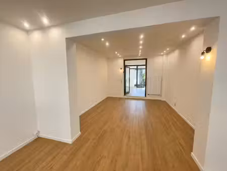 superbe espace professionnel rénové et lumineux de 60 m²