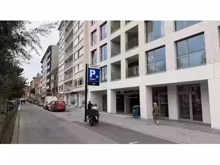 moderne gesloten garage in mechelen
